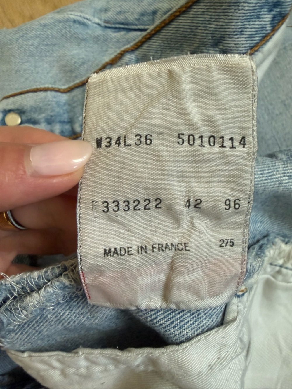 Levi's Light Blue Frayed Hem Denim Shorts Vintage - Picture 3 of 3